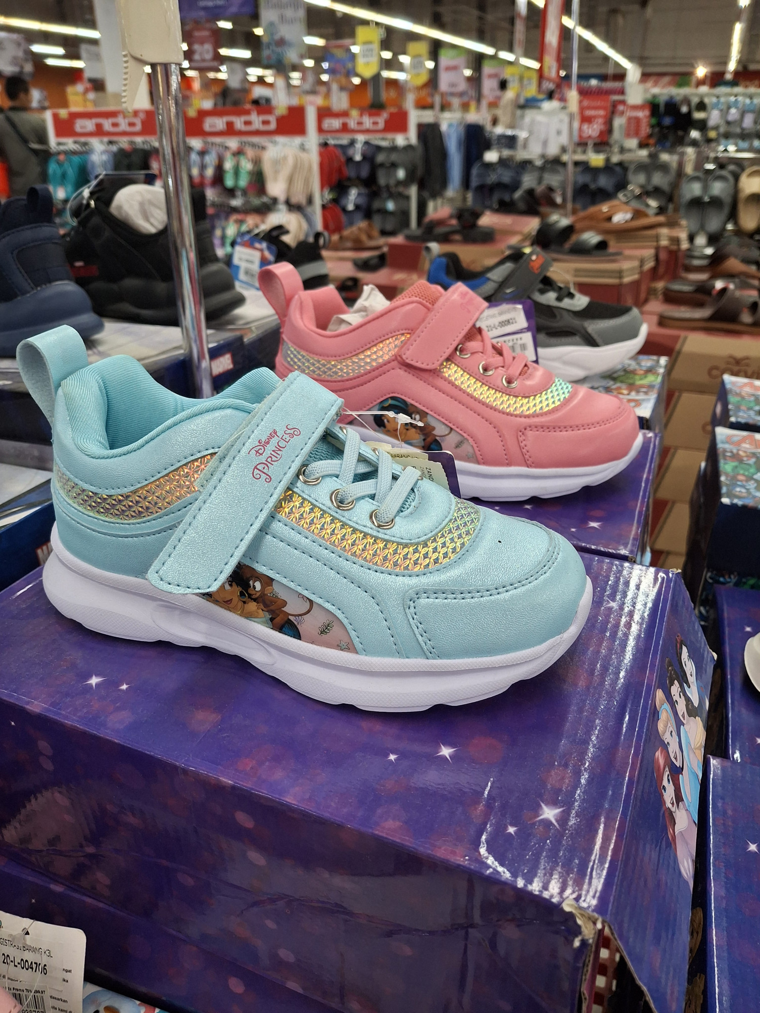 produk Sepatu Anak